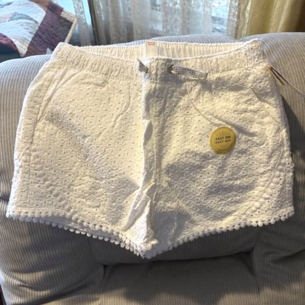 Cat & Jack White Eyelet Girls' Shorts - Like New